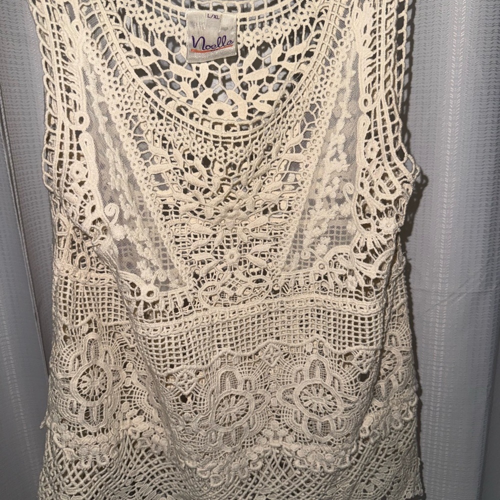 Noelle Women's Lace Crochet Blouse in Cream